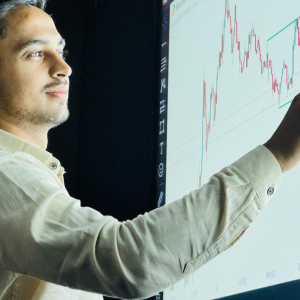 Stock Trading Economics
